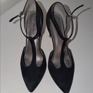 Adrienne Vittadini Black T‑Strap Pointed Pumps